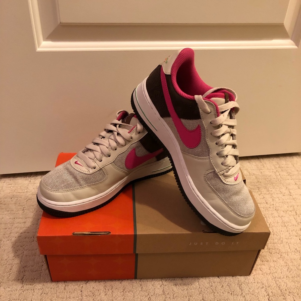 Nike Air Force 1 premium